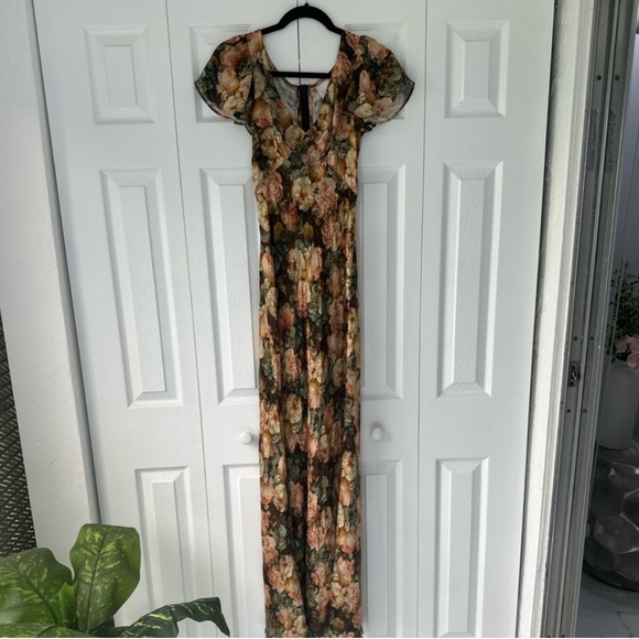 Selkie Floral Dress in Cottage Cravings size XS flutter sleeve 100% silk - Picture 1 of 8